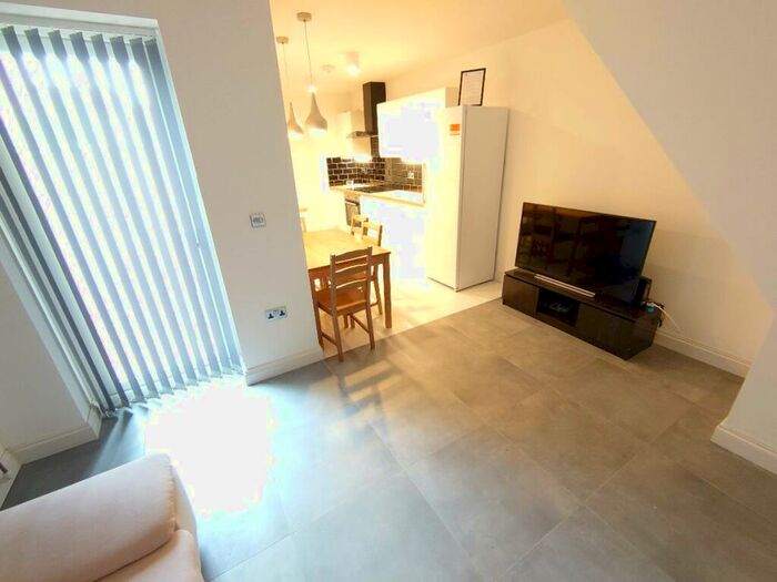 5 Bedroom Terraced House To Rent In Langton Road, Wavertree, L15