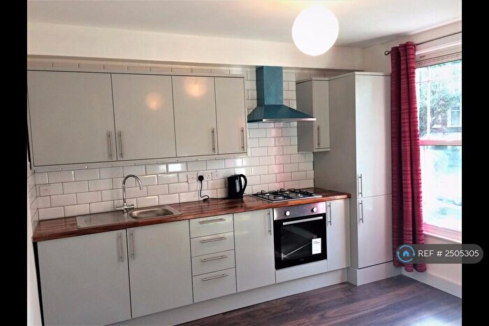 1 Bedroom Flat To Rent In Amersham Road, London, SE14