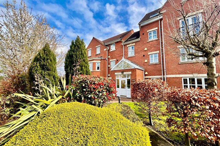 2 Bedroom Flat For Sale In Pickard Drive, Sheffield, S13