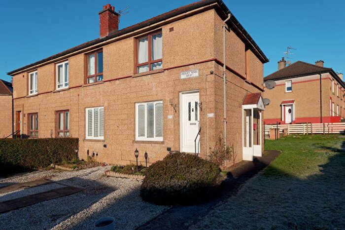 2 Bedroom Flat For Sale In Paisley Road West, Glasgow, G52