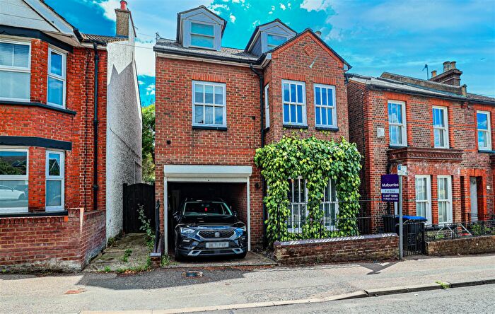 4 Bedroom Detached House For Sale In Midland Road, Hemel Hempstead, HP2