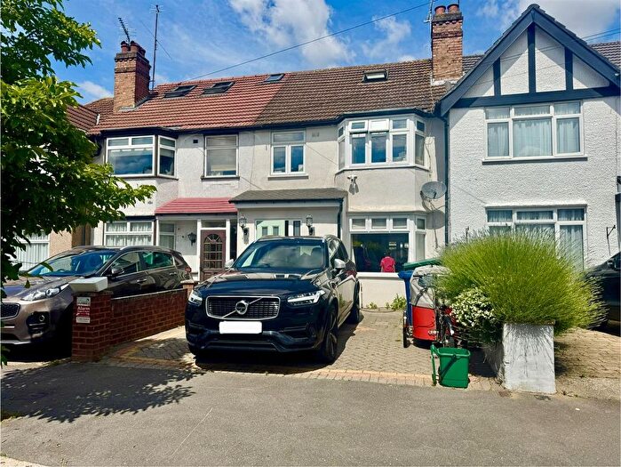 4 Bedroom Terraced House To Rent In Drew Gardens, Greenford, UB6