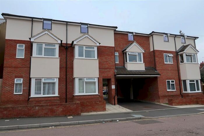 1 Bedroom Flat To Rent In Empress Road, Leagrave, Luton, LU3