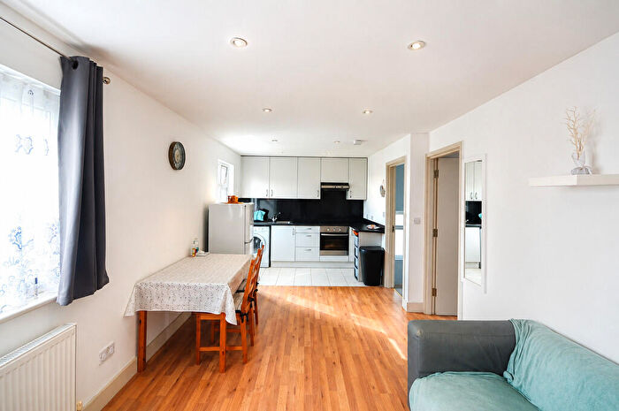 1 Bedroom Semi-Detached House To Rent In Carlton Avenue East, Wembley, HA9