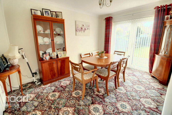 4 Bedroom Detached House For Sale In Greenock Way, Birchwood, LN6