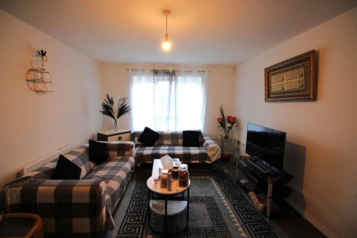 2 Bedroom Flat For Sale In Larch Gardens, Manchester, M8