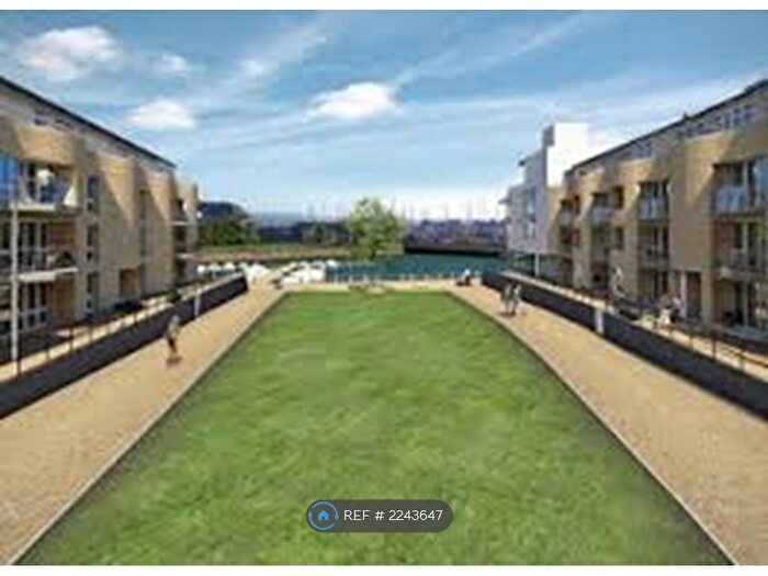 2 Bedroom Flat To Rent In Almansa Way, Lymington, SO41