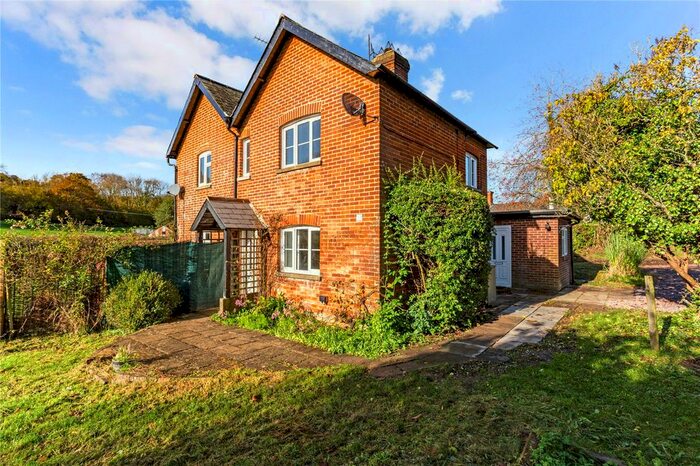 2 Bedroom Semi-Detached House To Rent In Malthouse Cottages, Eldon Lane, Braishfield, Romsey, SO51