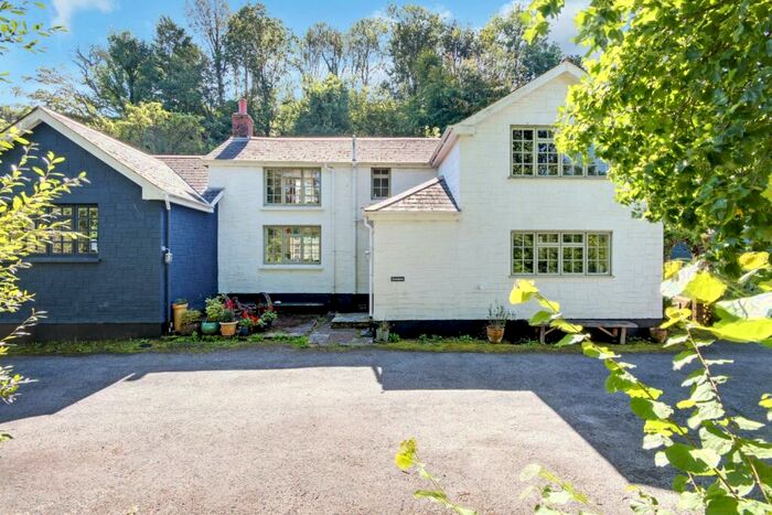 4 Bedroom Detached House For Sale In Milltown, Muddiford, Barnstaple, Devon, EX31