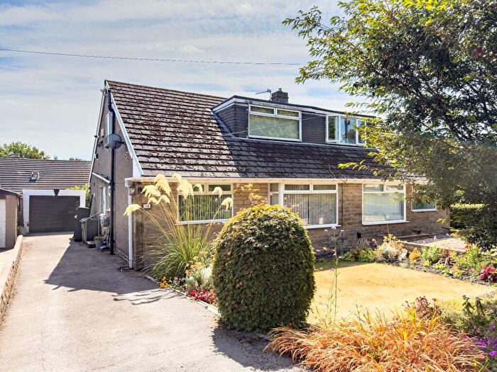 3 Bedroom Detached Bungalow For Sale In Wyke Lane, Wyke, BD12