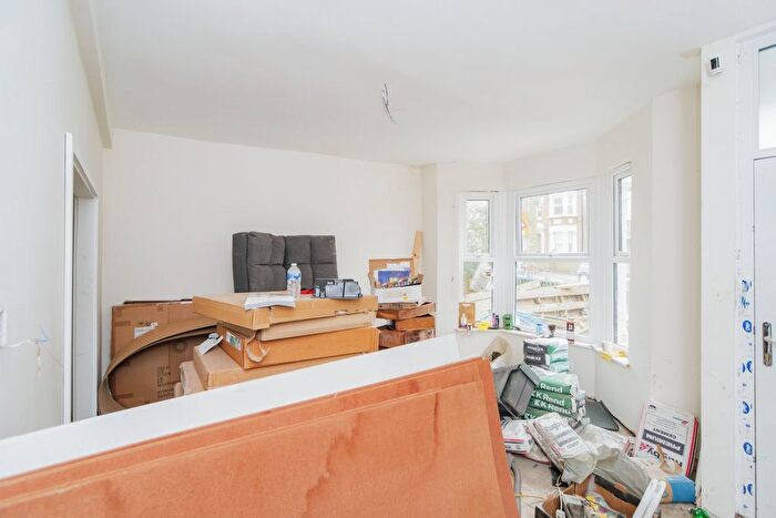 3 Bedroom Terraced House For Sale In Plum Lane, London, SE18