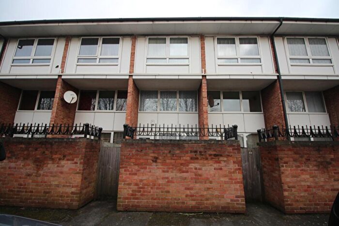 3 Bedroom Terraced House To Rent In Redpath Close, Leicester, LE4