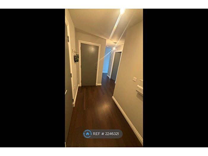 2 Bedroom Flat To Rent In Mercian Lodge, London, N2