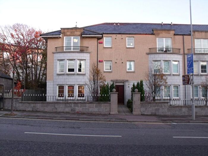 2 Bedroom Flat To Rent In Queens Road, West End, Aberdeen, AB15