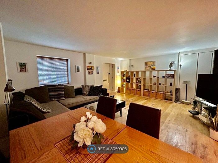 1 Bedroom Flat To Rent In Elias Place, London, SW8