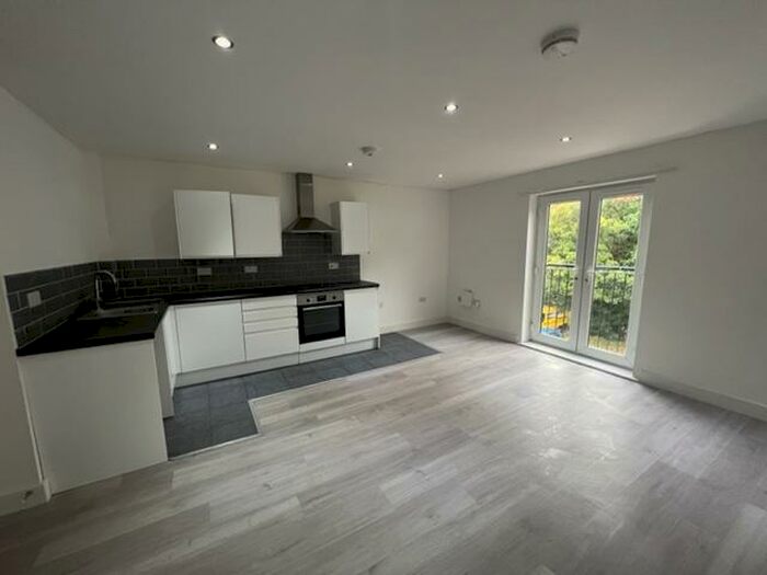 1 Bedroom Apartment To Rent In Spireview, SO15