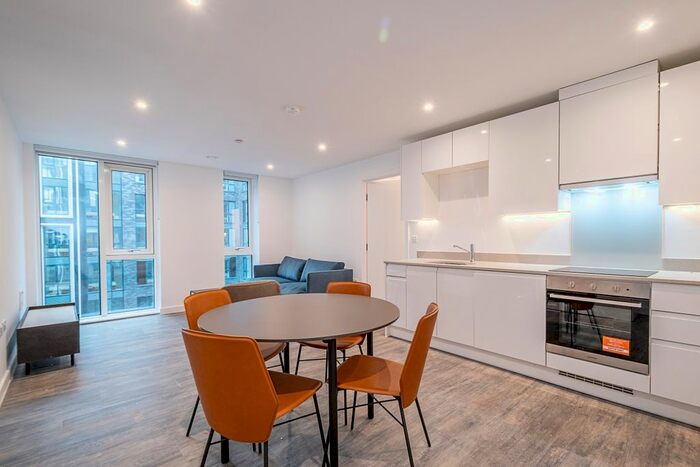 2 Bedroom Flat To Rent In Strand Street, Liverpool, L1