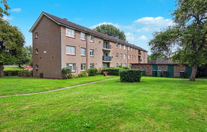 3 Bedroom Flat For Sale In Orlescote Road, Canley, Coventry, West Midlands, CV4