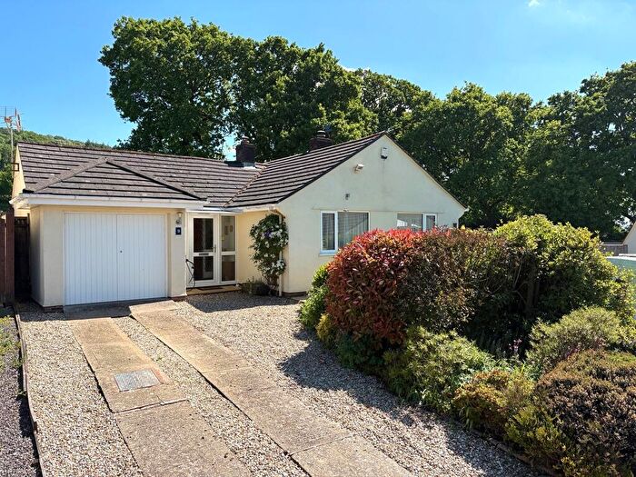 3 Bedroom Detached Bungalow For Sale In Ottervale Close, Rawridge, EX14