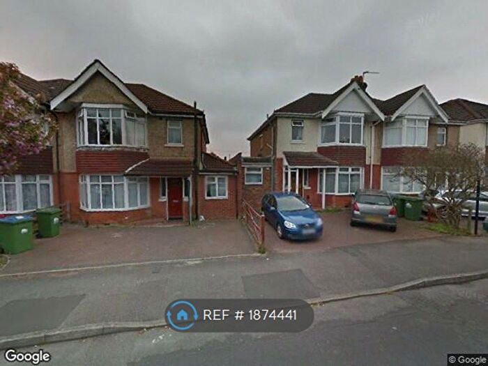 6 Bedroom Semi-Detached House To Rent In Upper Shaftesbury Avenue, Southampton, SO17