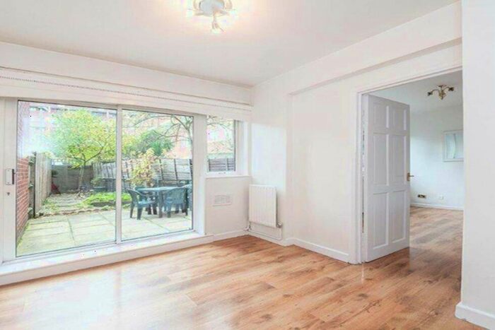 1 Bedroom Flat To Rent In Castle Road, Camden, NW1
