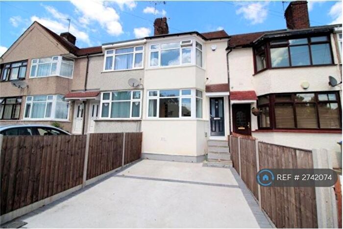 2 Bedroom Terraced House To Rent In Eversley Avenue, Bexleyheath, DA7