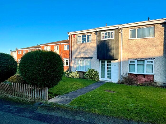 3 Bedroom Town House For Sale In Ryefield, Pendeford, Wolverhampton, WV8