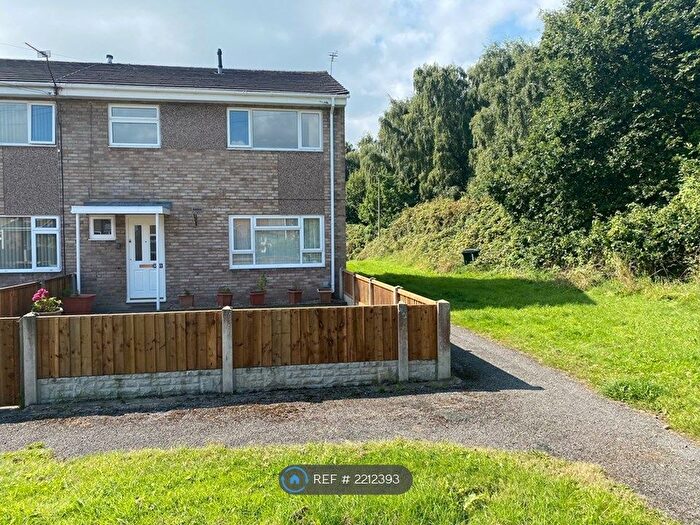 4 Bedroom End Of Terrace House To Rent In Stour Court, Ellesmere Port, CH65