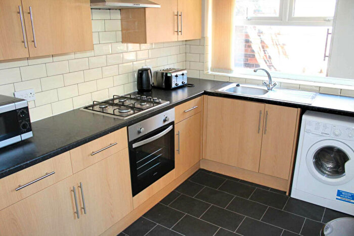 3 Bedroom House To Rent In Suffolk Street, Salford, M6
