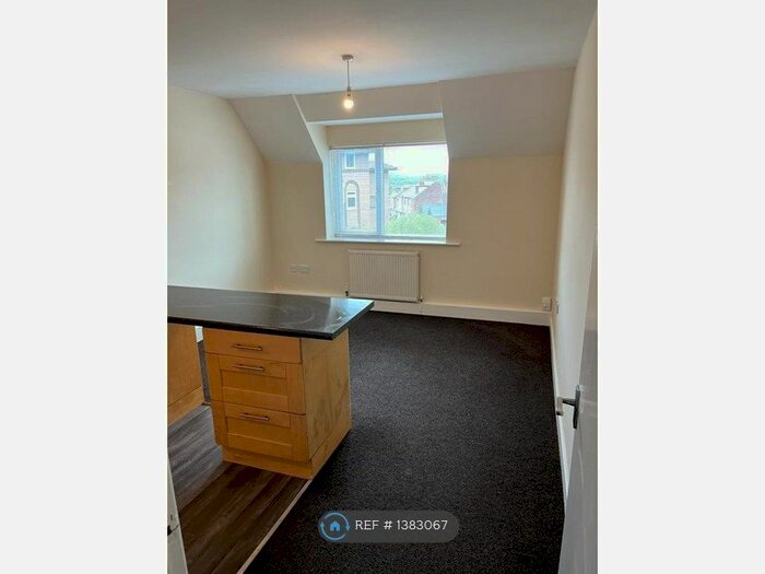 1 Bedroom Flat To Rent In Spring Court, Stapleford, Nottingham, NG9