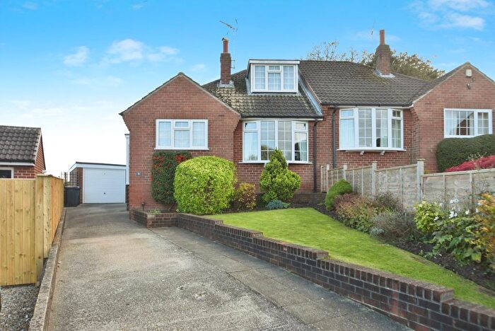 3 Bedroom Bungalow For Sale In Hambleton Court, Knaresborough, North Yorkshire, HG5