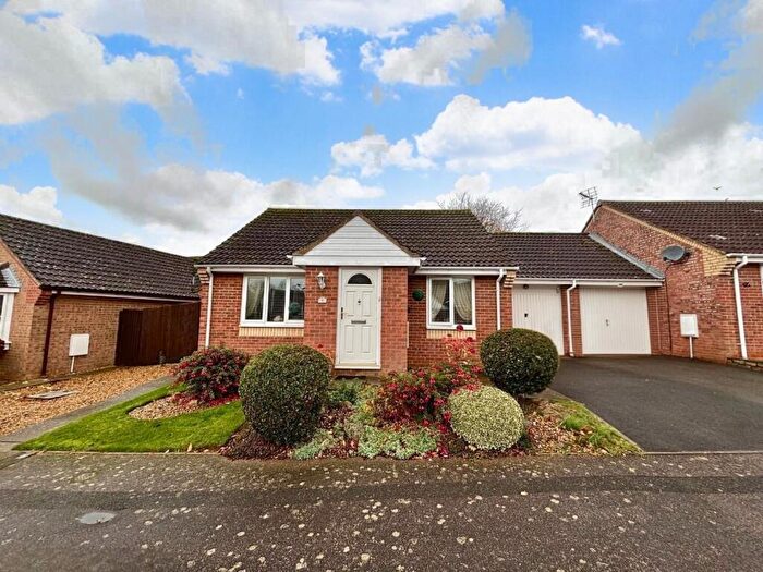 2 Bedroom Detached Bungalow For Sale In Lismore Close, Great Billing, Northampton, NN3