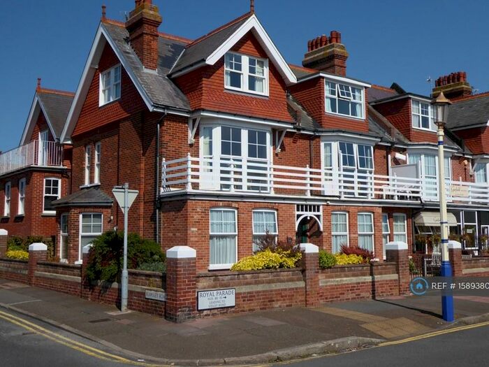 1 Bedroom Flat To Rent In Royal Parade, Eastbourne, BN22