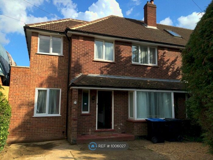 6 Bedroom Semi-Detached House To Rent In Spring Avenue, Egham TW20