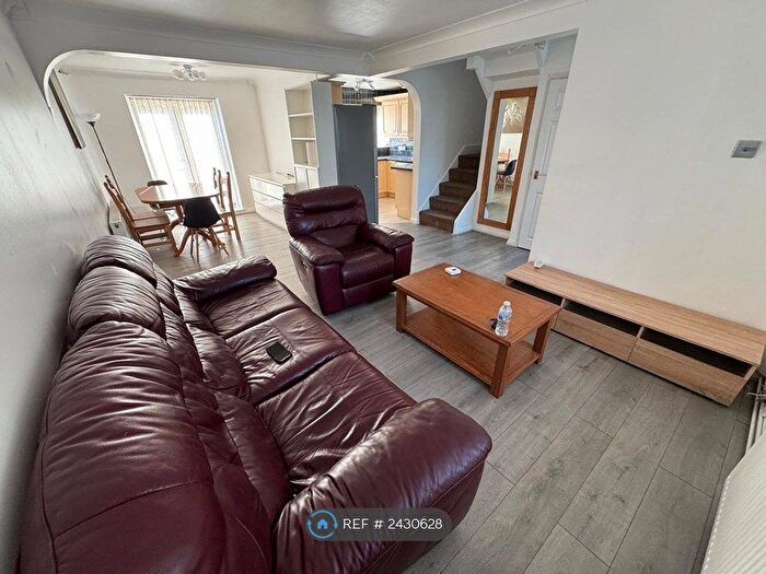 3 Bedroom Terraced House To Rent In Brempsons, Basildon, SS14