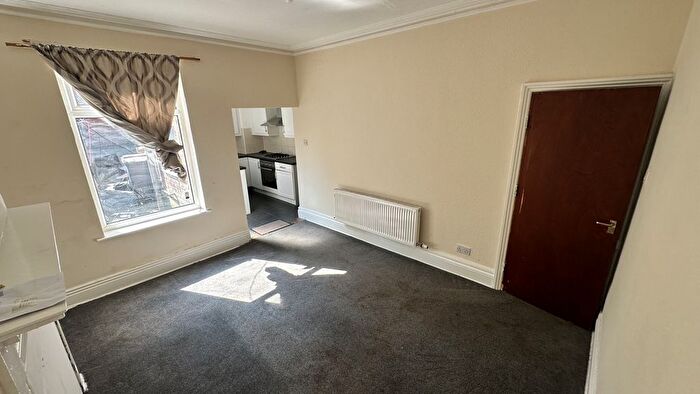 4 Bedroom Terraced House To Rent In Chesterfield Road, Sheffield, South Yorkshire, S8