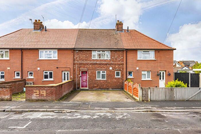 3 Bedroom Terraced House For Sale In Albert Avenue, Stapleford, Nottingham, NG9