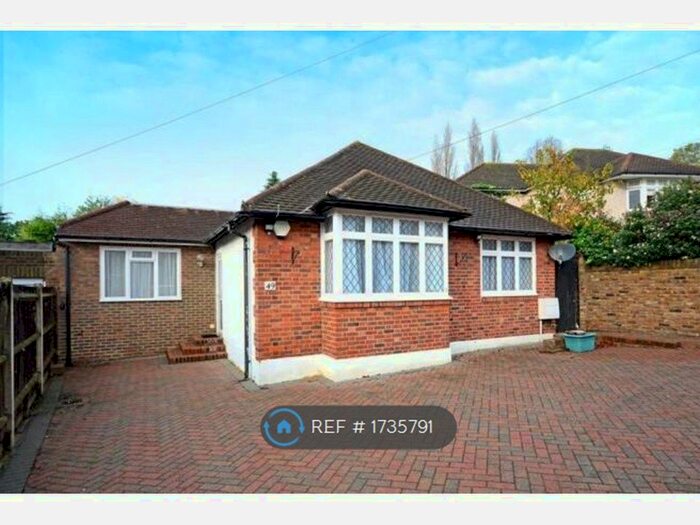 4 Bedroom Detached House To Rent In Matlock Way, New Malden, KT3