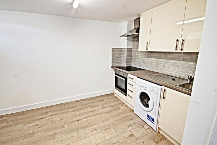 Studio To Rent In Market Place, Basingstoke, RG21