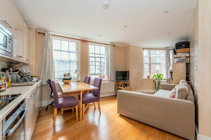 2 Bedroom Flat To Rent In Edgware Road, London, W2