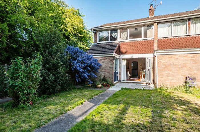 3 Bedroom Terraced House For Sale In Station Road, Backwell, BS48