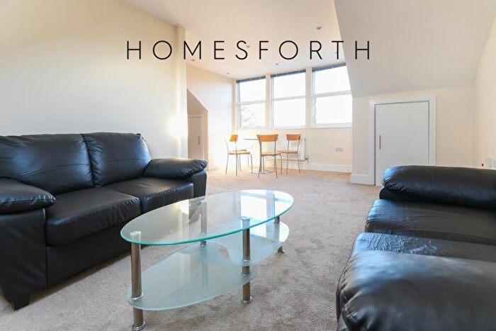 1 Bedroom Flat To Rent In Huddlestone Road, Willesden Green, NW2