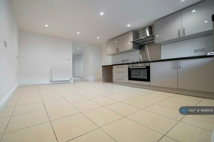 3 Bedroom Terraced House To Rent In Mottram Moor, Mottram, Hyde, SK14