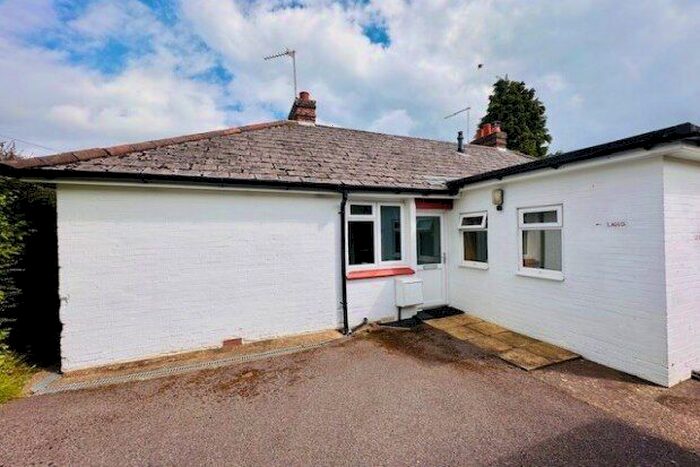 1 Bedroom Bungalow To Rent In Sparrows Green, Wadhurst, TN5