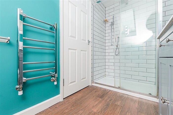 4 Bedroom Semi-Detached House For Sale In Saddlers Park, Eynsford, Kent, DA4