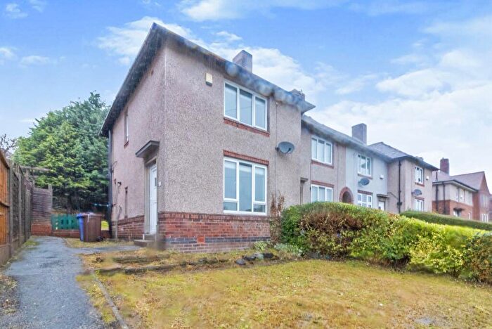 2 Bedroom End Of Terrace House To Rent In Wolfe Road, Sheffield, South Yorkshire, S6