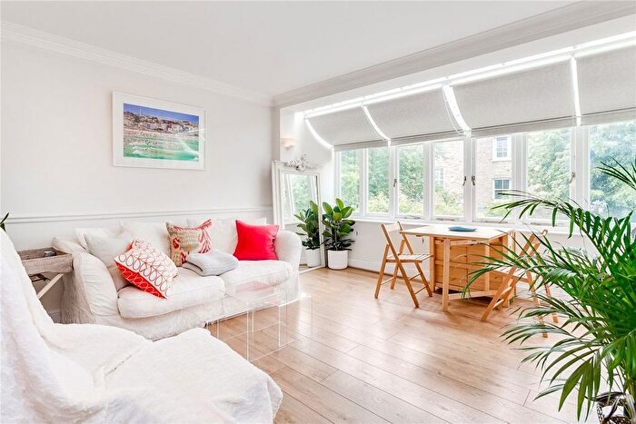 2 Bedroom Flat To Rent In Wandsworth Bridge Road, London, SW6