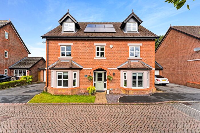 5 Bedroom Detached House For Sale In Wellcroft Gardens, Lymm, WA13