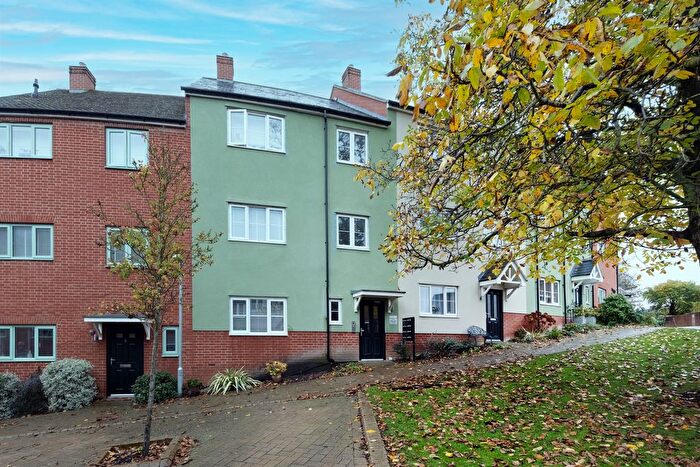 1 Bedroom Flat For Sale In Summerhouse Hill, Buckingham, MK18