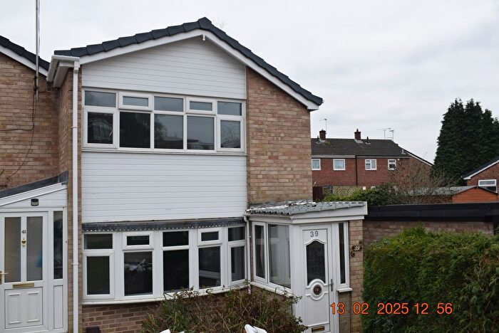 2 Bedroom Semi-Detached House To Rent In Clamp Drive, Swadlincote, DE11